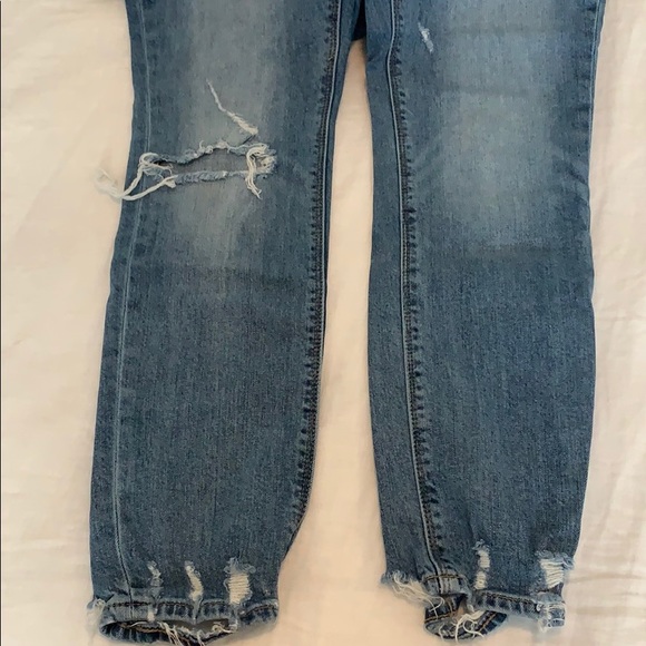 lucky Brand Jeans - Picture 2 of 6